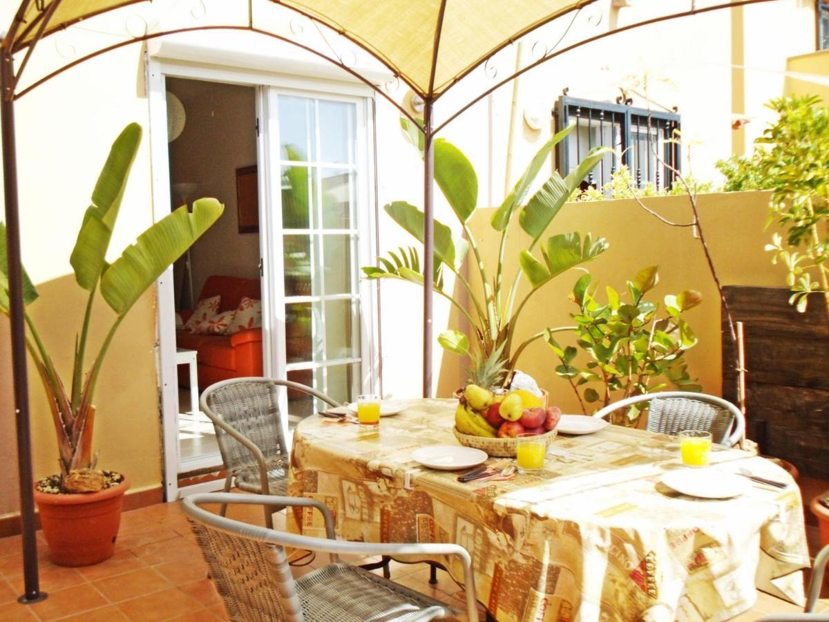 Remarkable 2-Bed House In Arona أرونا المظهر الخارجي الصورة