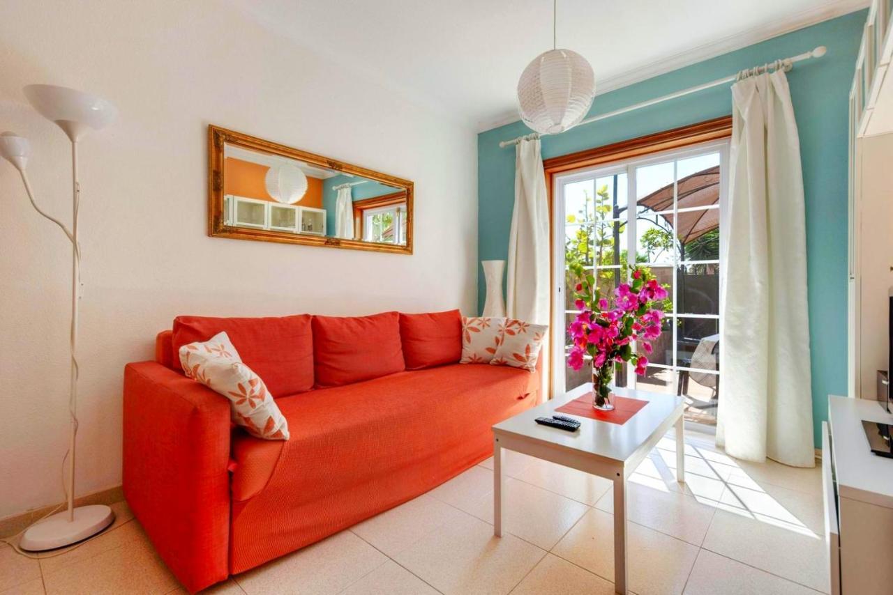 Remarkable 2-Bed House In Arona أرونا المظهر الخارجي الصورة
